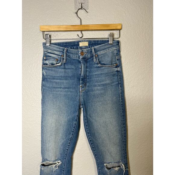 Mother High Waisted Looker Distressed High-Rise Skinny Jeans Thrilling Shots 25 - Picture 7 of 10